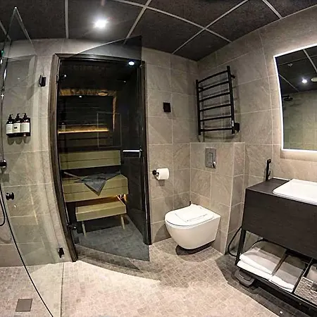 Yllaesrinne Deluxe Hotel *